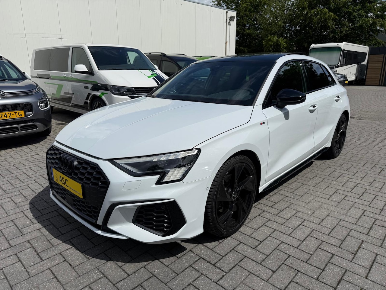 Audi A3 Sportback - 35 TFSI 150pk - 3 x S-Line - Alle opties - Leder - Navigatie - Camera - Panoramadak - Xeno - AutoWereld.nl
