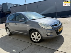 Hyundai i20 - 1.4i i-Catcher AUTOMAAT AIRCO APK 2027