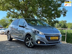 Peugeot 208 - 1.2 PureTech Allure | Pano + Cruise + Clima € 8.975,