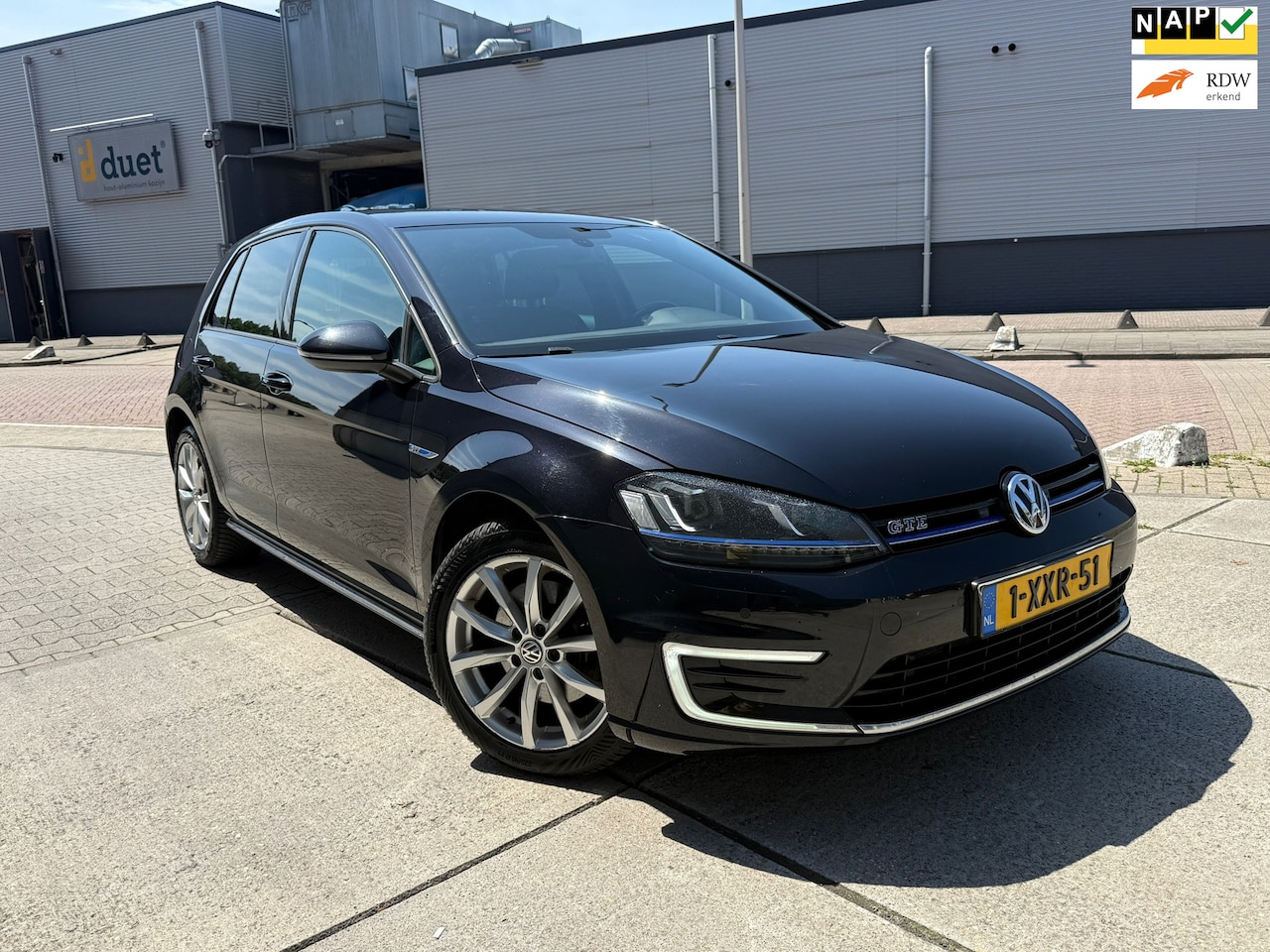 Volkswagen Golf - 1.4 TSI GTE AUTOMAAT NAVI Volledig onderhouden PDC - AutoWereld.nl