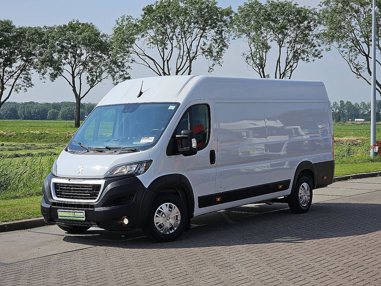 Peugeot Boxer - 435 2.2 BlueHDi 165 L4H2 Zwaar Premium Zwaar Premium EURO6 airco, cruise control, camera, - AutoWereld.nl