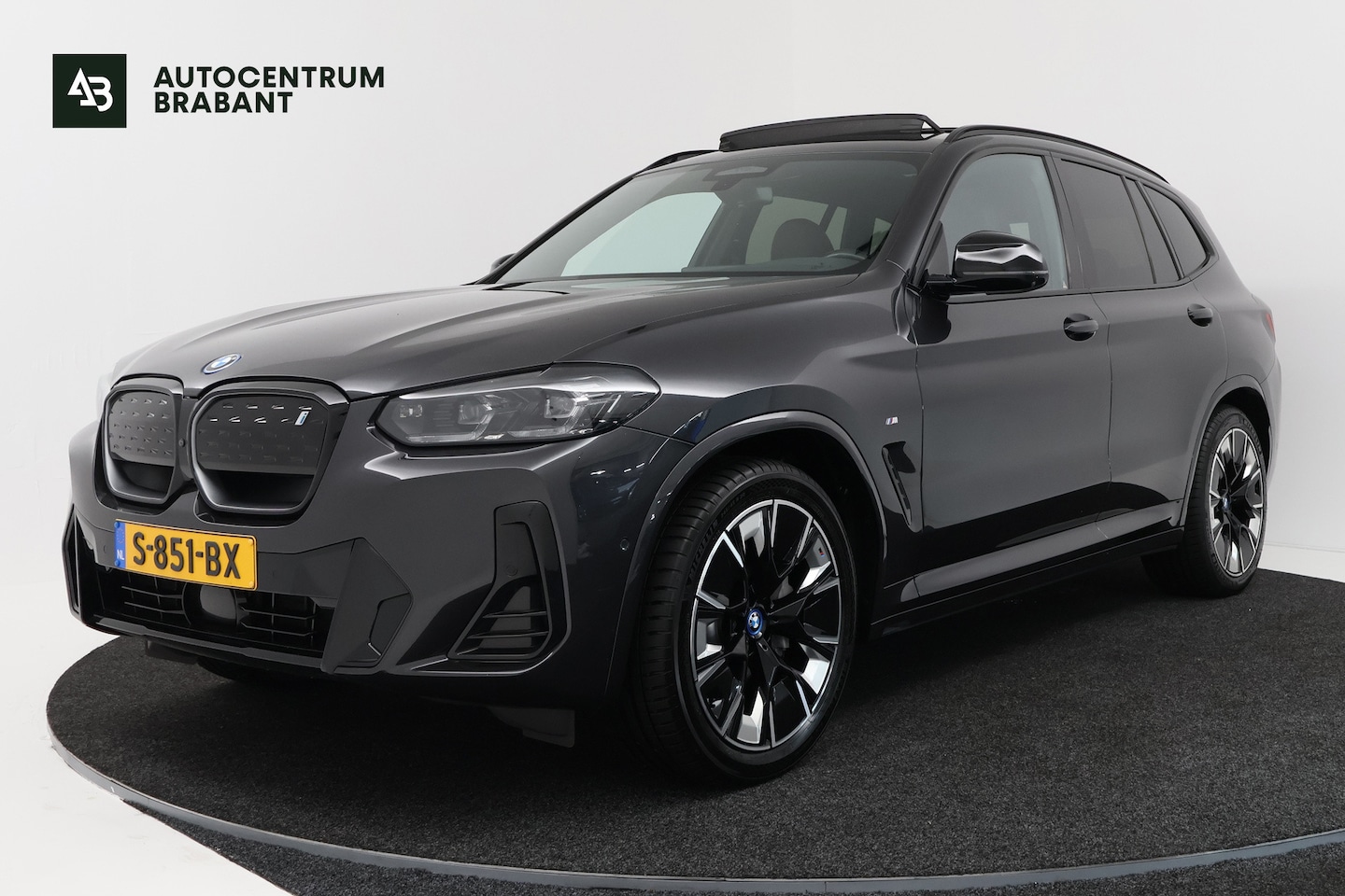 BMW iX3 - High Executive 80 kWh (SOH 98,1%, PANO, CAMERA, STOEL/STUUR VERWARMING, ELEKTR STOELEN, CR - AutoWereld.nl
