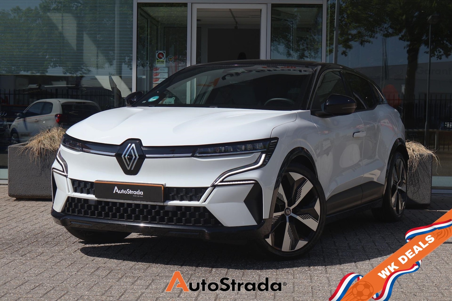 Renault Mégane E-Tech - EV40 Techno 130pk Boost Charge | Cruise | Climate | Camera | Stoelverwarming | LED | Keyle - AutoWereld.nl