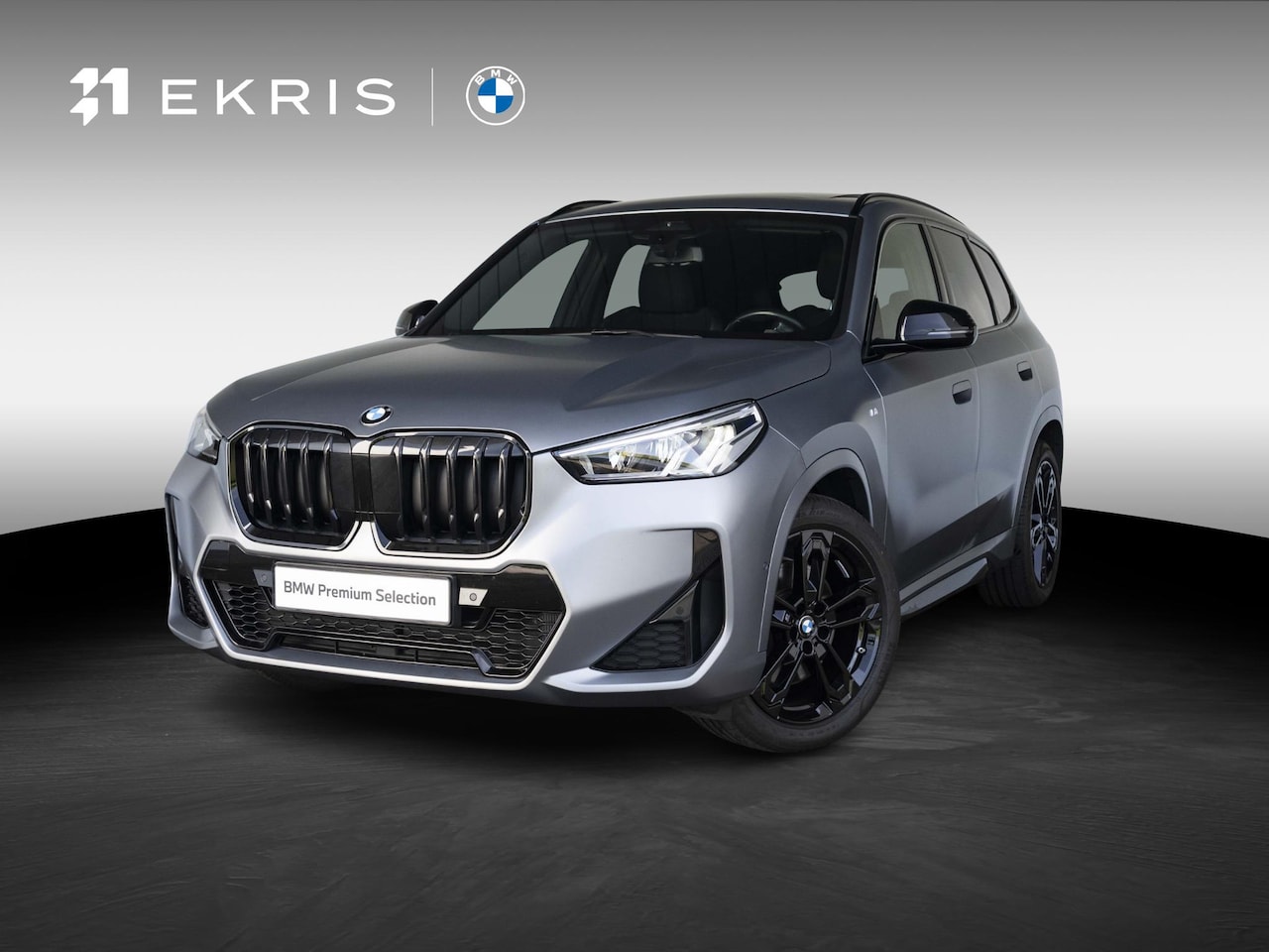 BMW X1 - xDrive23i | M Sportpakket | Travel Pack | Achteruitrijcamera | Panoramadak | Stoelverwarmi - AutoWereld.nl