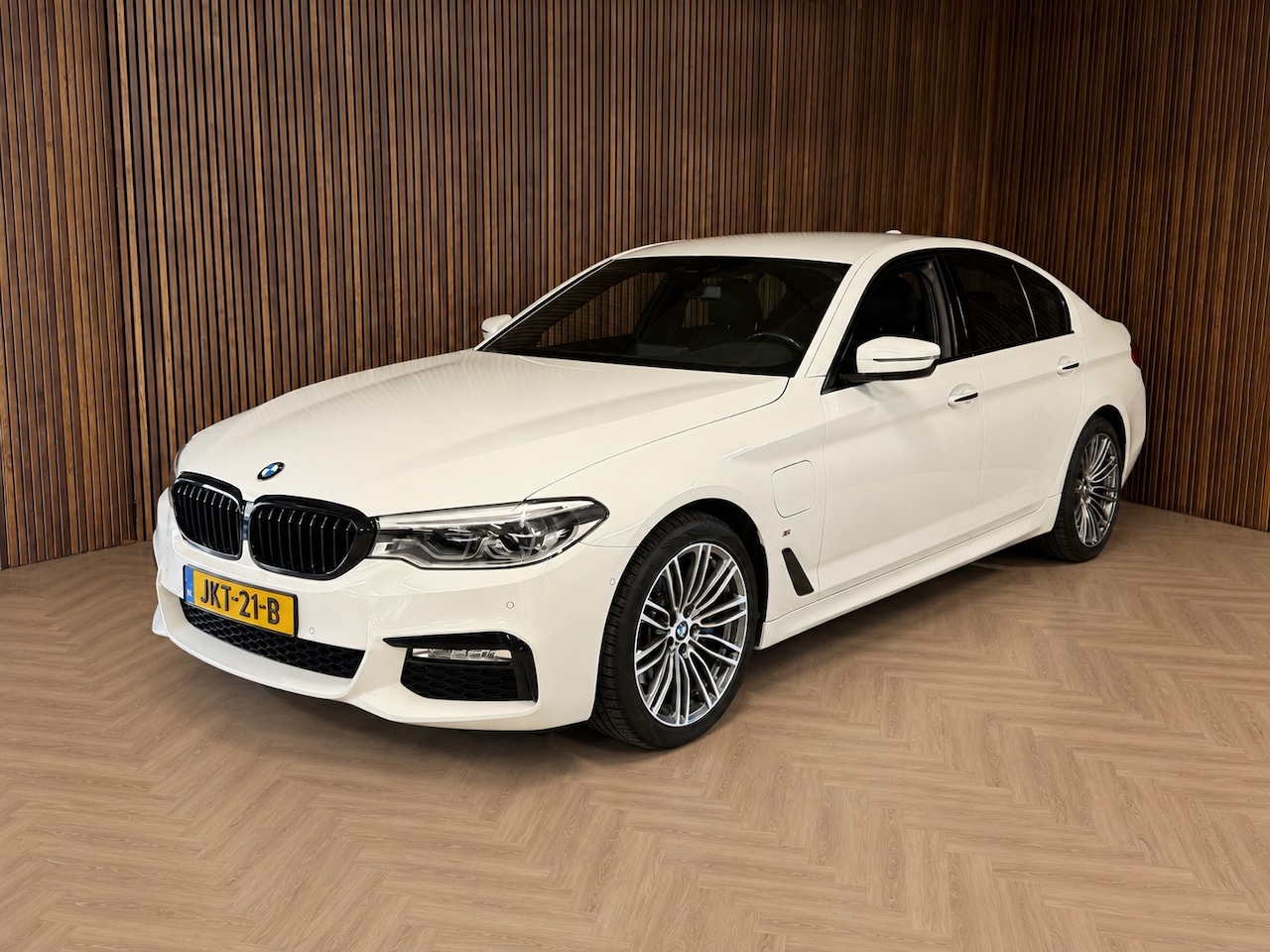 BMW 5-serie - 530e iPerformance High Executive 530e iPerformance High Executive - AutoWereld.nl