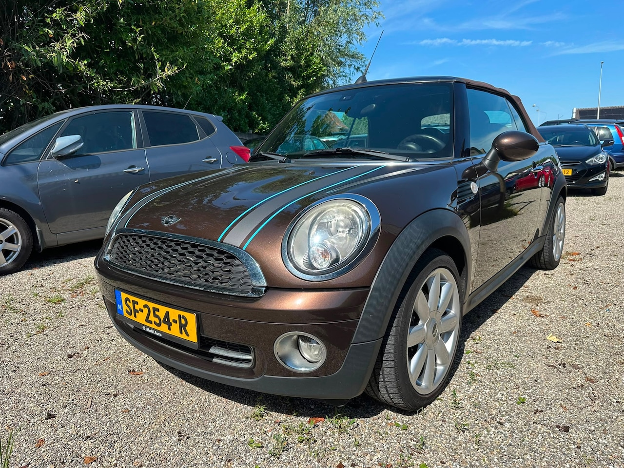MINI Cabrio - 1.6 Cooper Airco Cruise StoelVerwarming Zeer Nette en Goed Onderhouden Auto - AutoWereld.nl