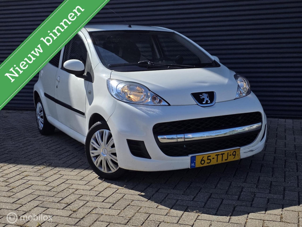 Peugeot 107 - 1.0-12V XS Airco/5deurs/CV - AutoWereld.nl