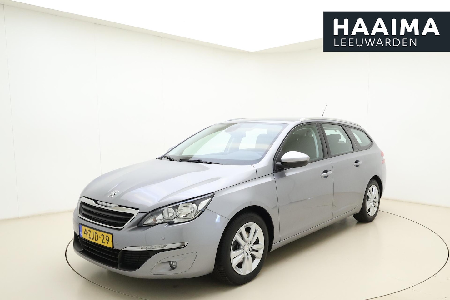 Peugeot 308 SW - 1.2 e-THP Active | Trekhaak | Cruise control | Climate control | Stuurbediening | Navigati - AutoWereld.nl