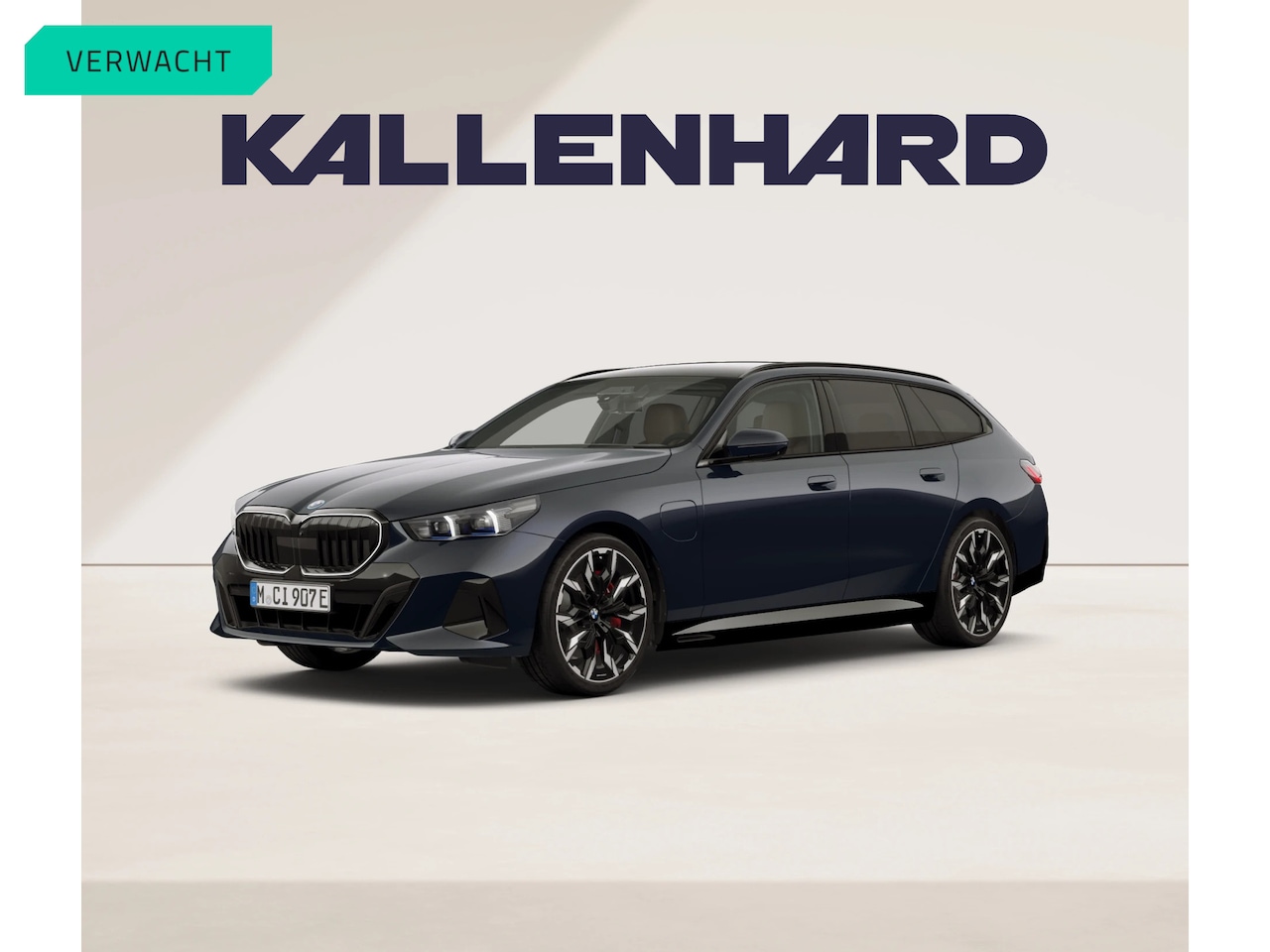 BMW 5-serie Touring - 550e xDrive - M-Sport Pro - Pano - Bowers & Wilkins - NP 111.000 - AutoWereld.nl