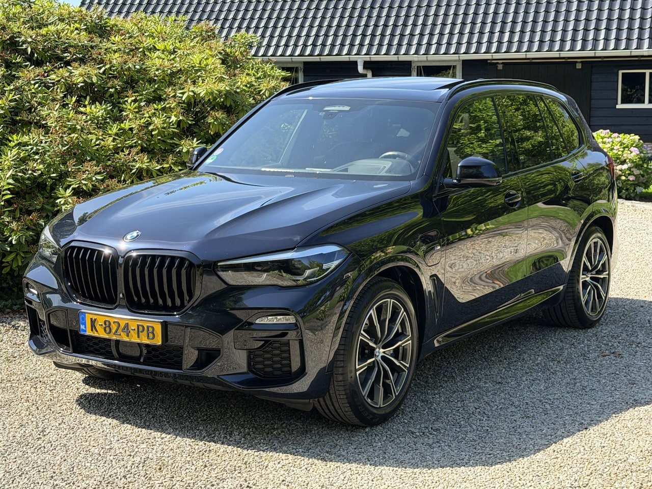 BMW X5 - xDrive45e High Executive M-Pakket/Pano/Trekhaak/HUD/Carplay/Luchtvering - AutoWereld.nl