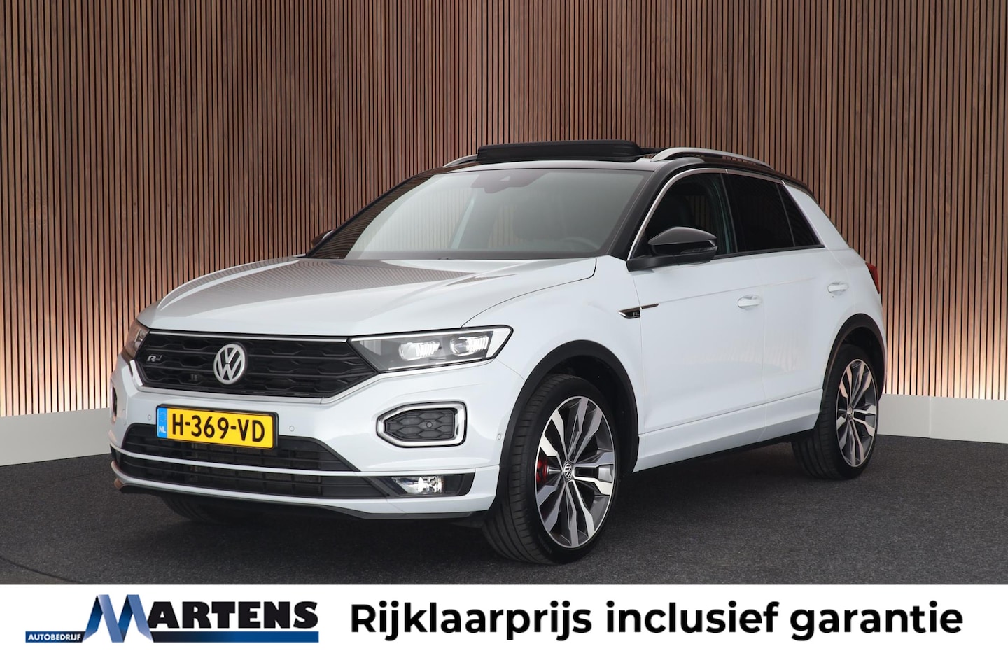 Volkswagen T-Roc - 1.5 TSI 150pk DSG 2x R-Line Trekhaak Camera Stoelverwarming Beats Panoramadak Navigatie - AutoWereld.nl