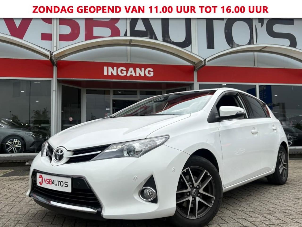 Toyota Auris - 1.6 EXECUTIVE 132PK CARPLAY NAVI CAMERA CLIMATE AIRCO LMV PDC - AutoWereld.nl