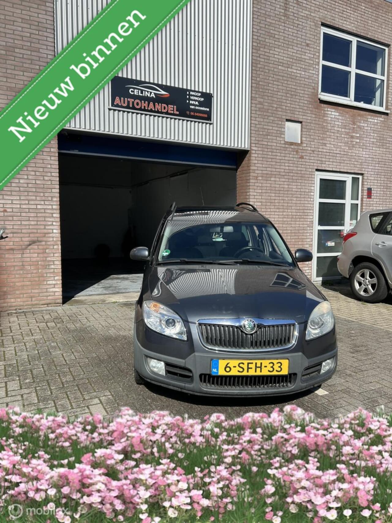 Skoda Roomster - 1.6-16V Ambiente 1.6-16V Ambiente - AutoWereld.nl
