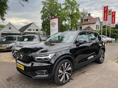 Volvo XC40 - RECHARGE P8 AWD 408PK (SOH 89%) / SCHUIFDAK / CARPLAY / TREKHAAK / 20'' LM-VELGEN / DAB /