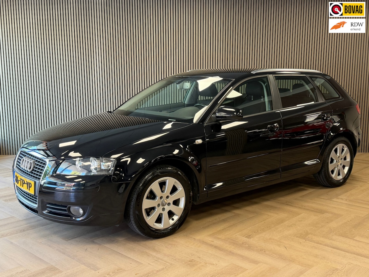 Audi A3 Sportback - 1.6 FSI Ambiente AIRCO NAVIGATIE CRUISE - AutoWereld.nl