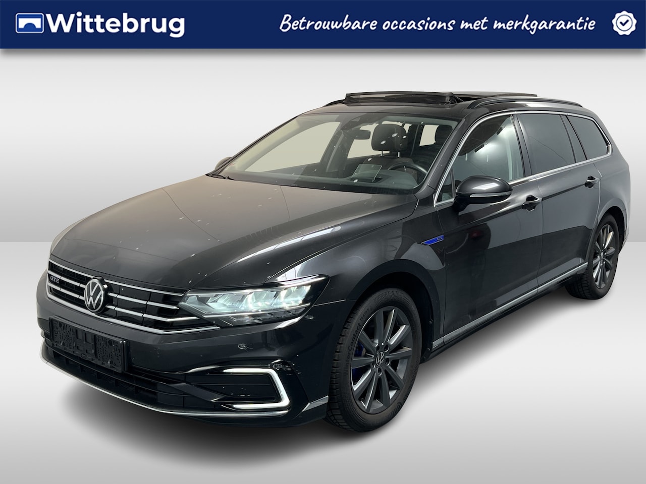 Volkswagen Passat Variant - 1.4 TSI PHEV GTE / AUTOMAAT/ PANO/ TREKHAAK/ STANDKACHEL/ ACC/ MASSAGE/ APP-CONNECT/ STUUR - AutoWereld.nl