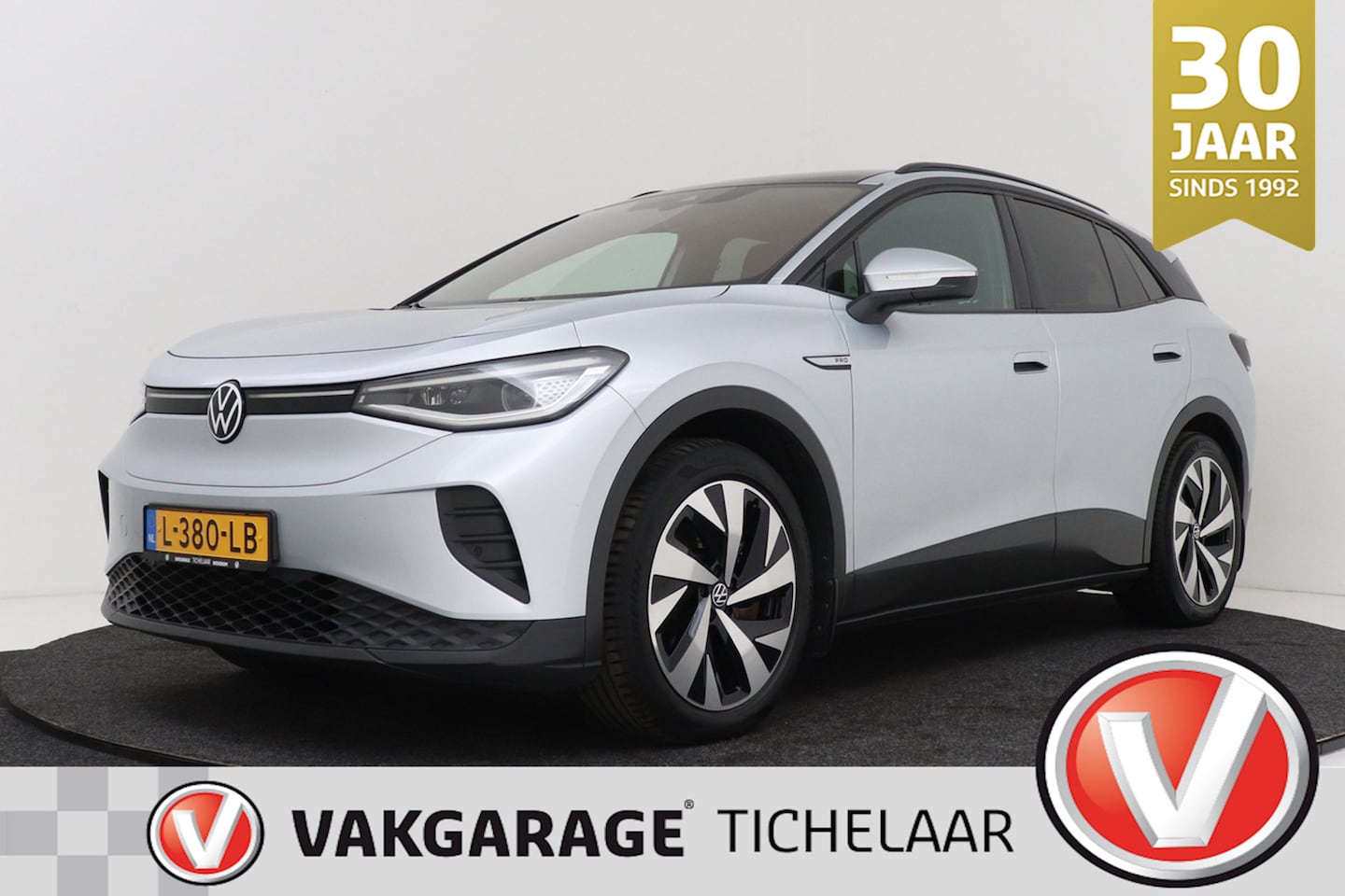Volkswagen ID.4 - Family 77 kWh | Trekhaak | CarPlay | Dealer onder. | Panorama | Stoel-&stuurverwarming | A - AutoWereld.nl