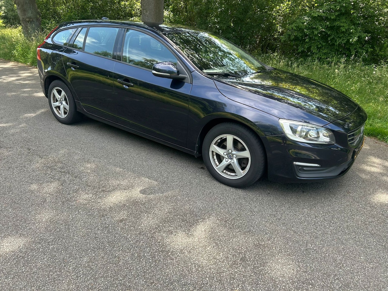 Volvo V60 - 2.0 D4 Kinetic Business 2.0 D4 Kinetic Business - AutoWereld.nl