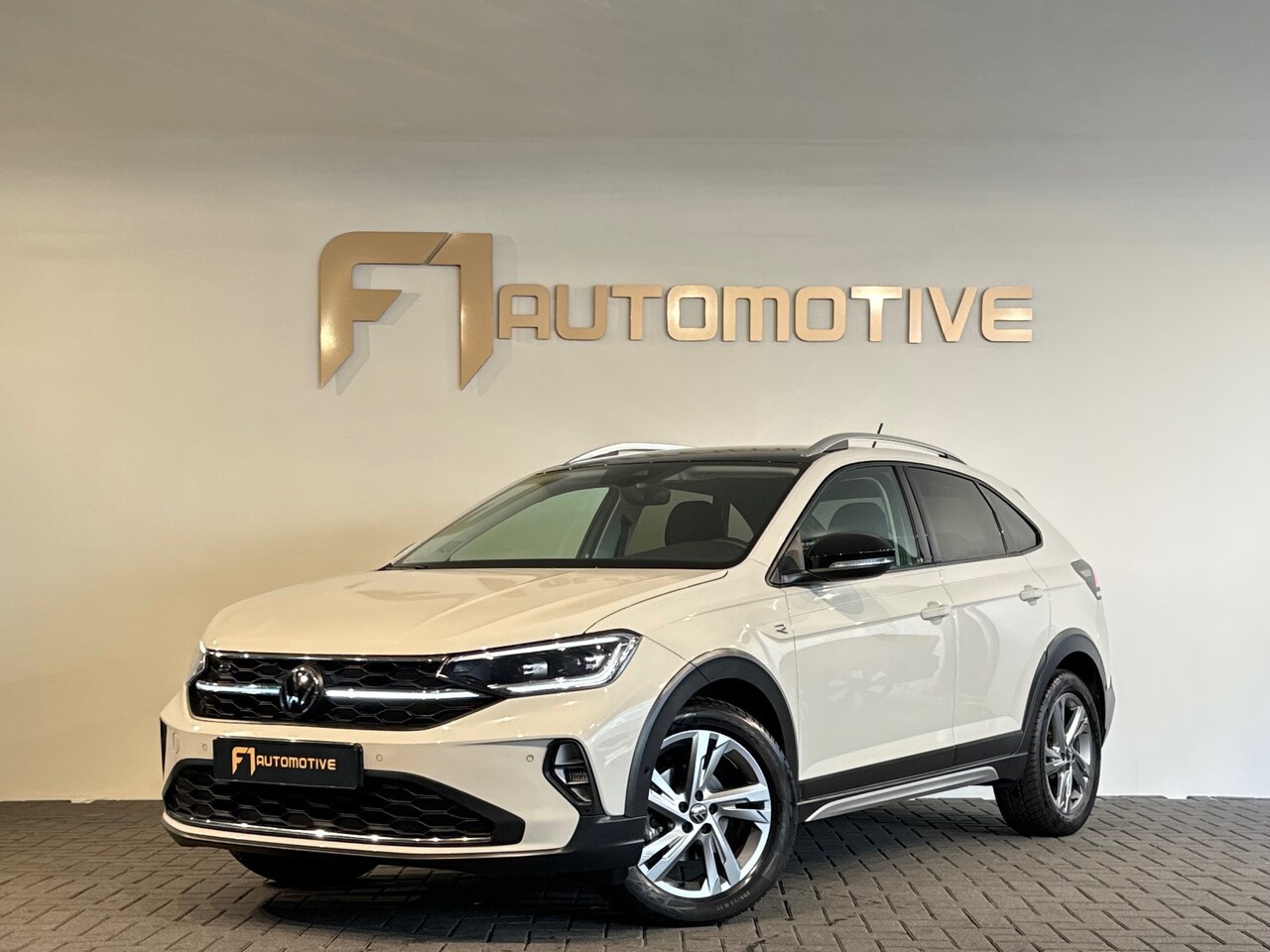Volkswagen Taigo - 1.5 TSI R-Line Beats|Sfeer|Camera|CarPlay - AutoWereld.nl