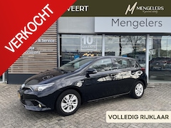Toyota Auris - 1.8 Hybrid Aspiration | Navigatie | Trekhaak | Parkeersensoren