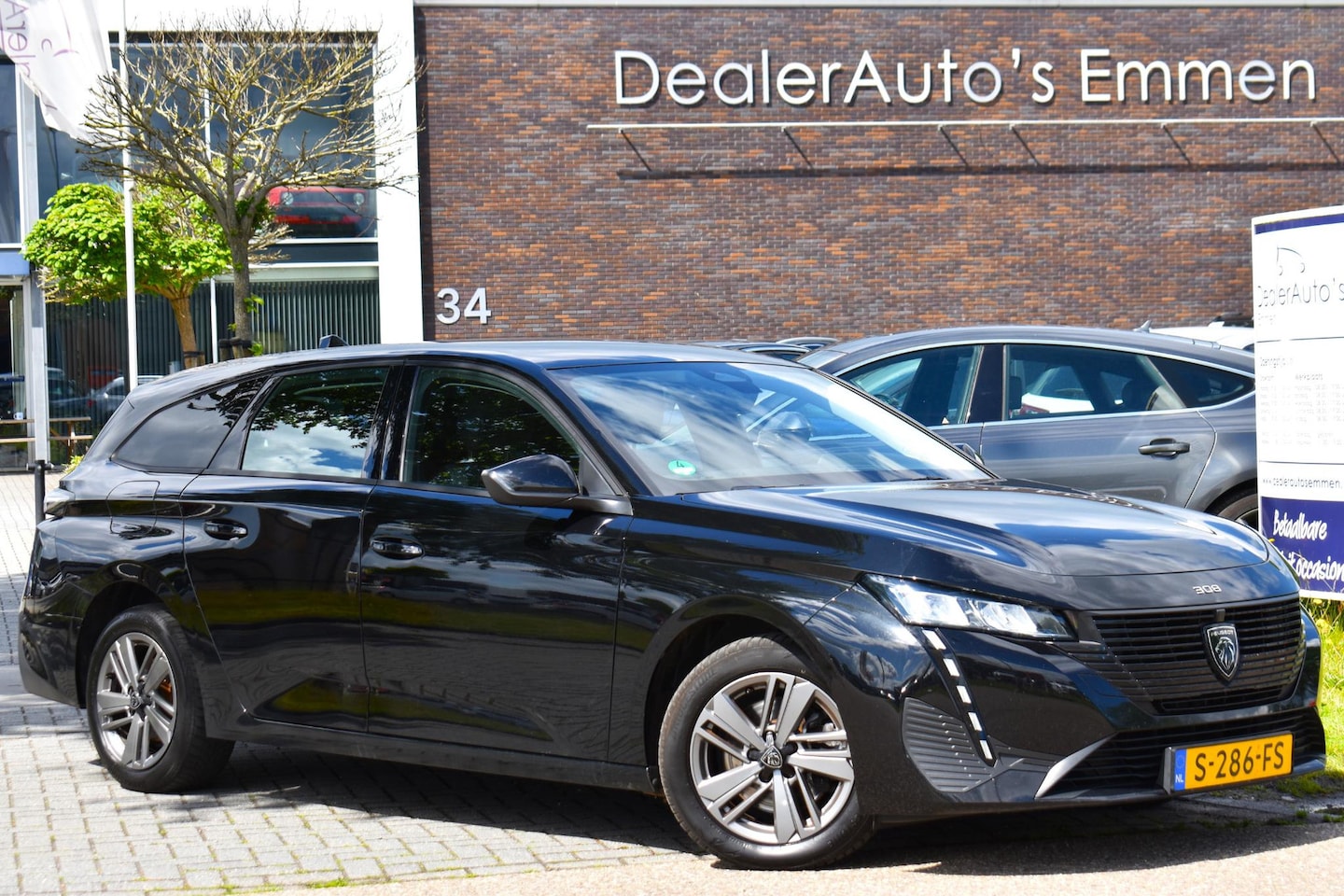 Peugeot 308 SW - 1.2 130PK ECC LMV NAVI CRUISE LED - AutoWereld.nl