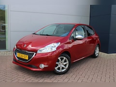 Peugeot 208 - 1.2 PureTech Style Pack Airco Navi Trekhaak 97.935km