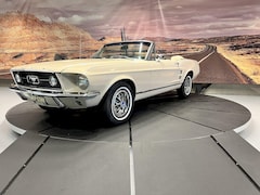 Ford Mustang Convertible