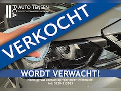Peugeot 2008 - 1.2 Hybrid 145PK Allure | Automaat | Navigatie | 360 Camera | Keyless |