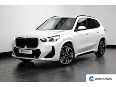 BMW X1 - 25 e xDrive M Sport | WEGKLAPBARE TREKHAAK | STOELVERWARMING | M-SPORT | CAMERA | PARK SEN