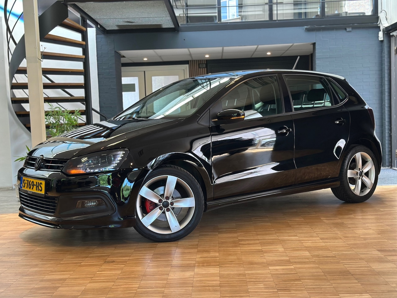 Volkswagen Polo - 1.2 TSI R-Line Edition - AutoWereld.nl