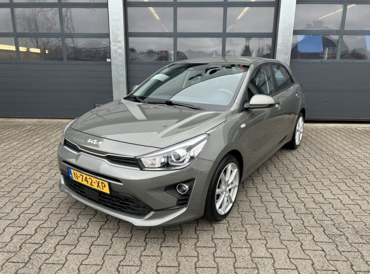 Kia Rio - 1.0 T-GDI MHEV EcoDynamics 100pk ComfortLine - AutoWereld.nl