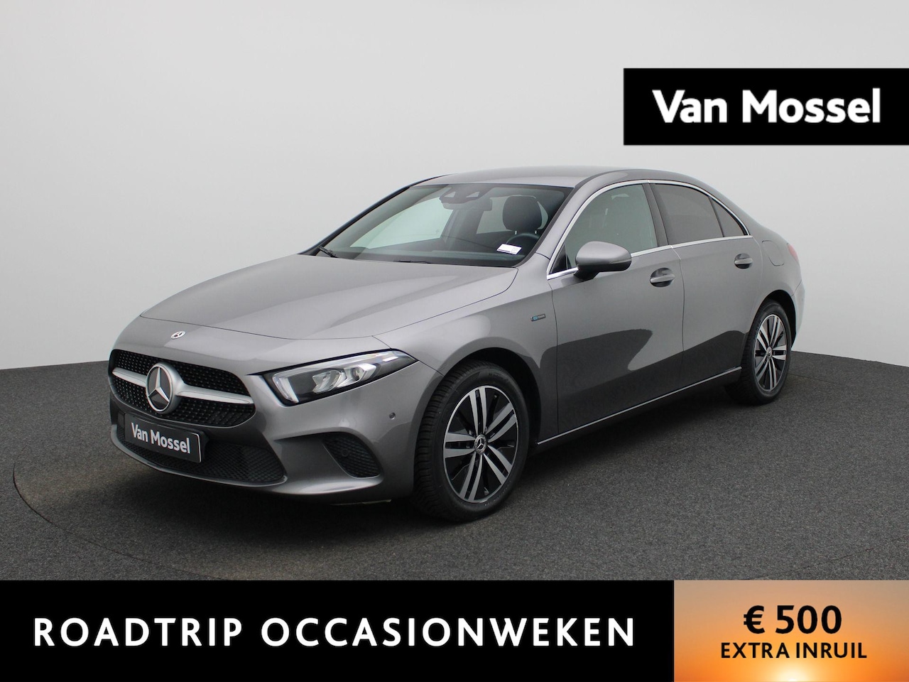 Mercedes-Benz A-klasse - 250 e | Navigatie | Camera | LED Koplampen | Half Lederen Bekleding | Privacy Glass | Lich - AutoWereld.nl