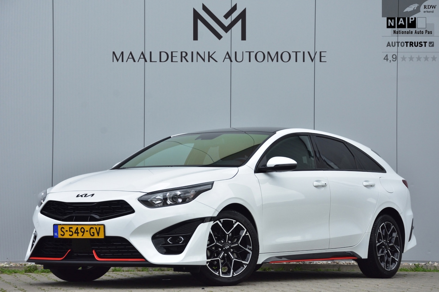 Kia Pro cee'd - 1.5 T-GDi Automaat GT-Line Afn. Trekhaak, Navi, Stoelverwarming, Camera - AutoWereld.nl