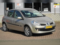Renault Clio - 1.6-16V Dynamique Luxe AUTOMAAT