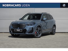 BMW iX1 - eDrive20 M Sport / Panoramadak / Sportstoelen / M Adaptief onderstel / Comfort Access / He