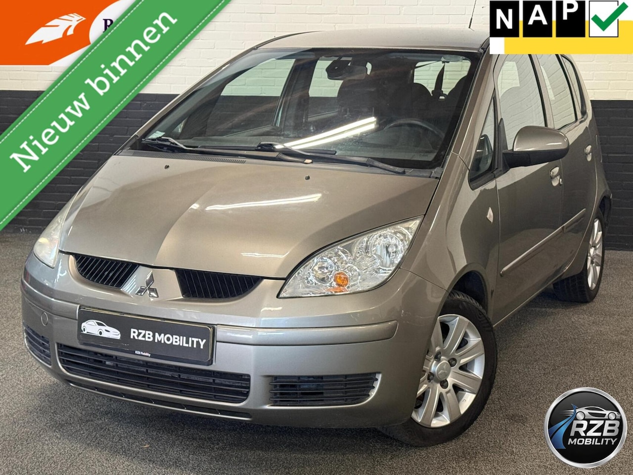 Mitsubishi Colt - 1.3 Invite+ AUTOMAAT Airco NAP 5 DR APK 6/27 - AutoWereld.nl