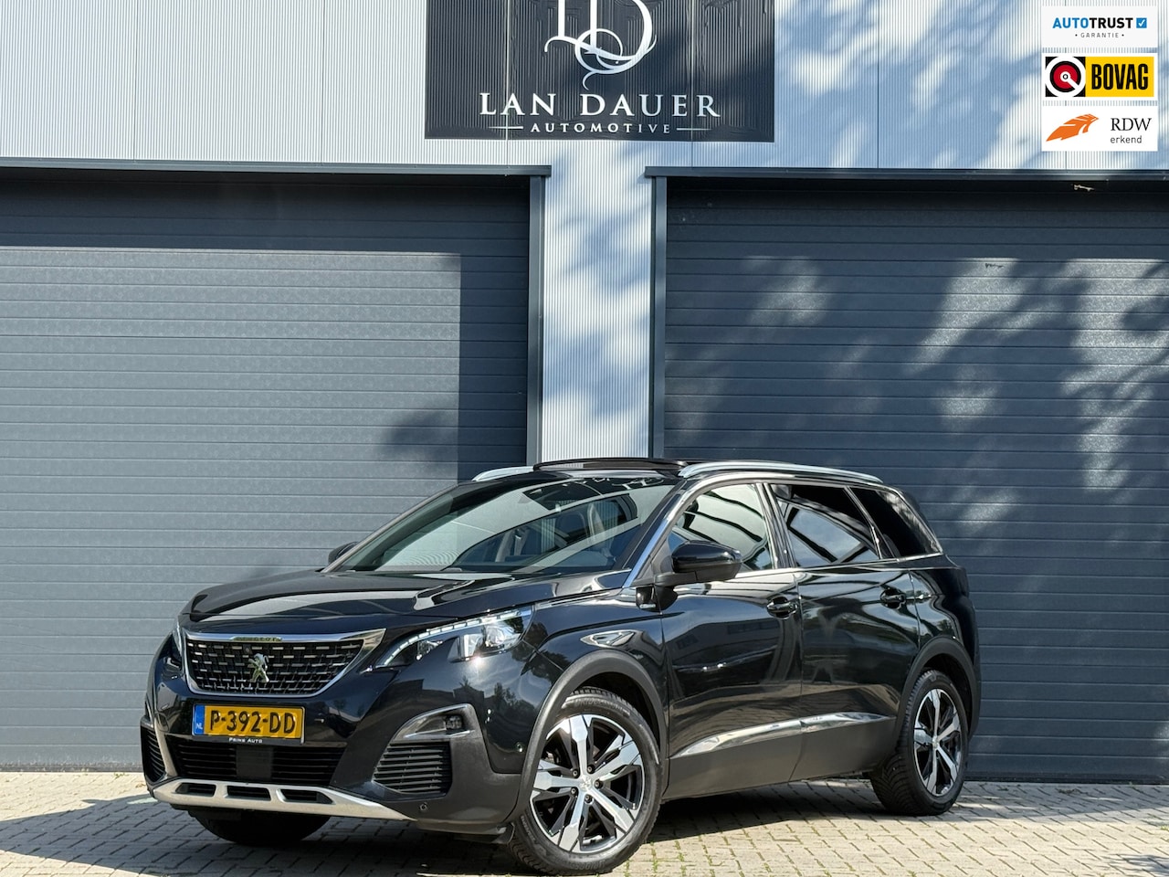 Peugeot 5008 - 1.6 e-THP GT-Line/ LEDER / SCHUIFDAK / AUTOMAAT - AutoWereld.nl