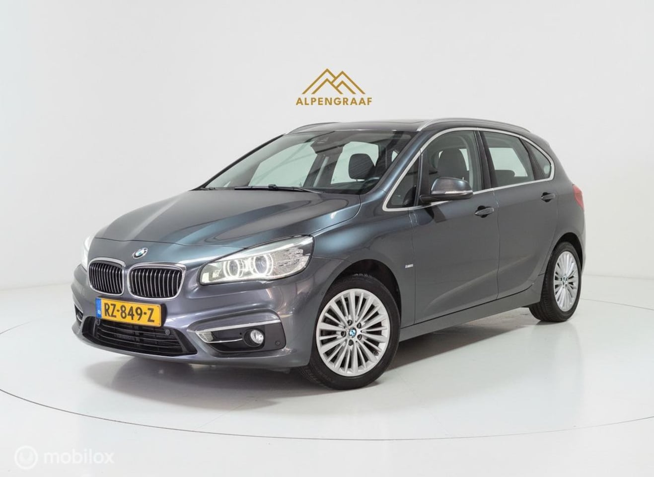 BMW 2-serie Active Tourer - 218i Luxury High Executive HUD|LEDER|Camera|Navi - AutoWereld.nl