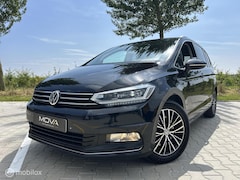 Volkswagen Touran - 2.0 TDI SCR Highline Business R 7p|DSG|