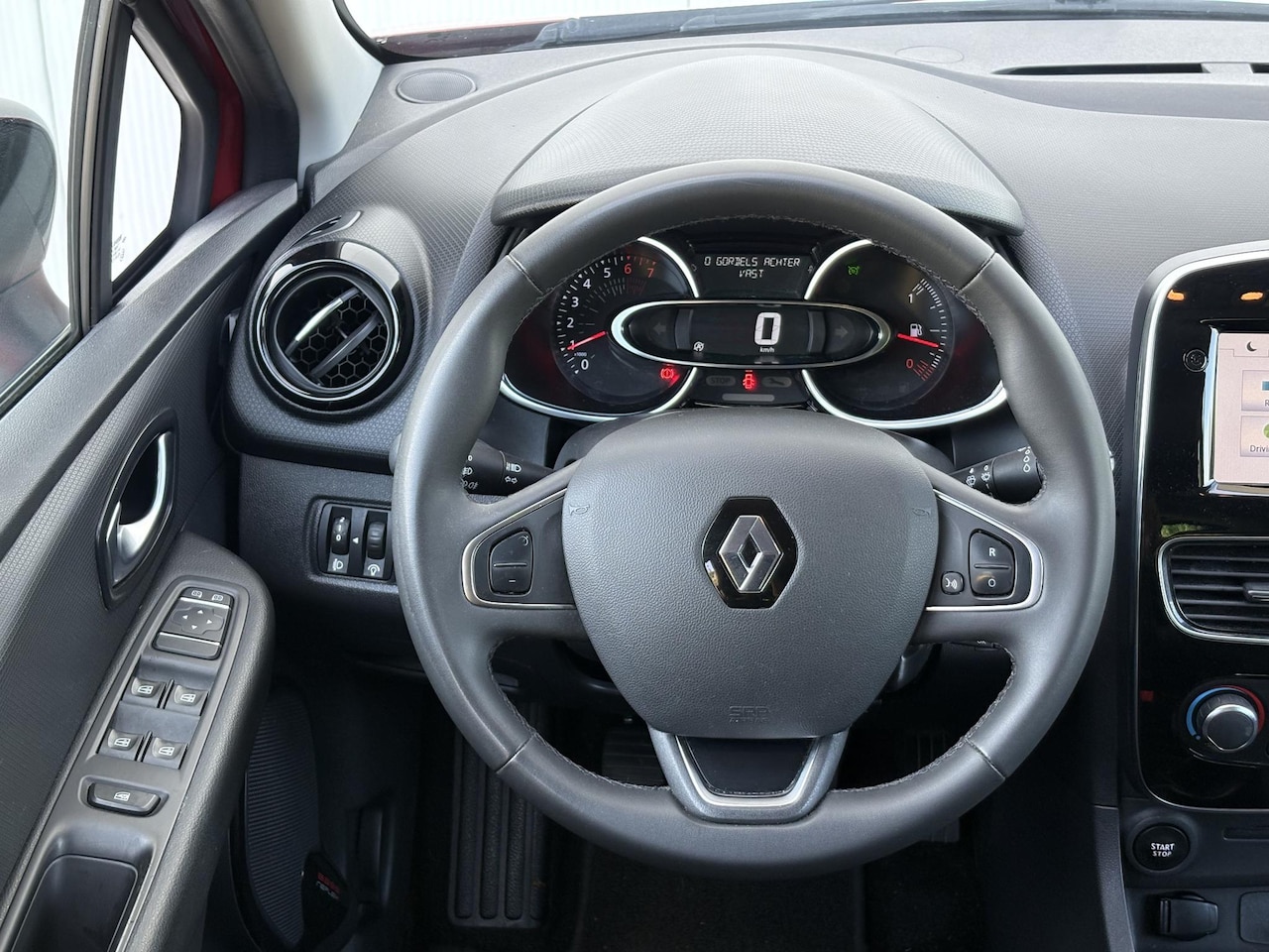 Renault Clio - 0.9 TCe Limited | FOCAL AUDIO | KEYLESS |  DAB+ | AIRCO | NAVI |