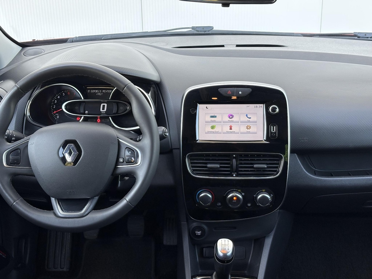 Renault Clio - 0.9 TCe Limited | FOCAL AUDIO | KEYLESS |  DAB+ | AIRCO | NAVI |