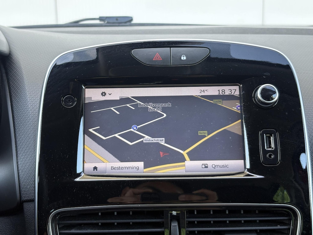 Renault Clio - 0.9 TCe Limited | FOCAL AUDIO | KEYLESS |  DAB+ | AIRCO | NAVI |