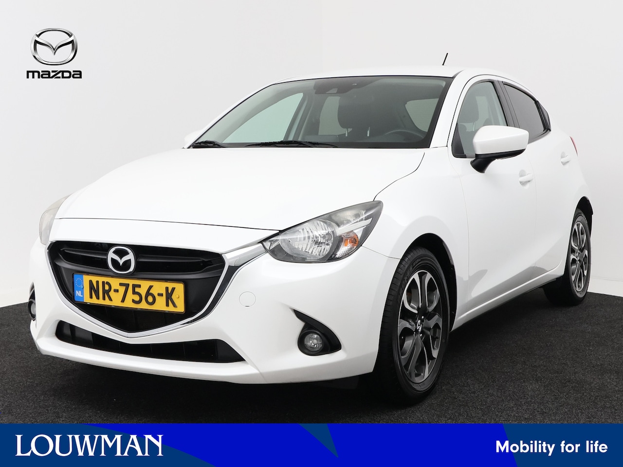Mazda 2 - 1.5 Skyactiv-G GT-M Line | Navigatie | Climate Control | Stoelverwarming | Parkeersensoren - AutoWereld.nl