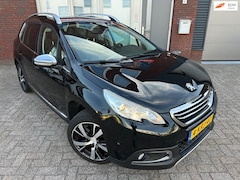 Peugeot 2008 - 1.6 VTi Féline / Pano / Navi / Leder / PDC / NAP