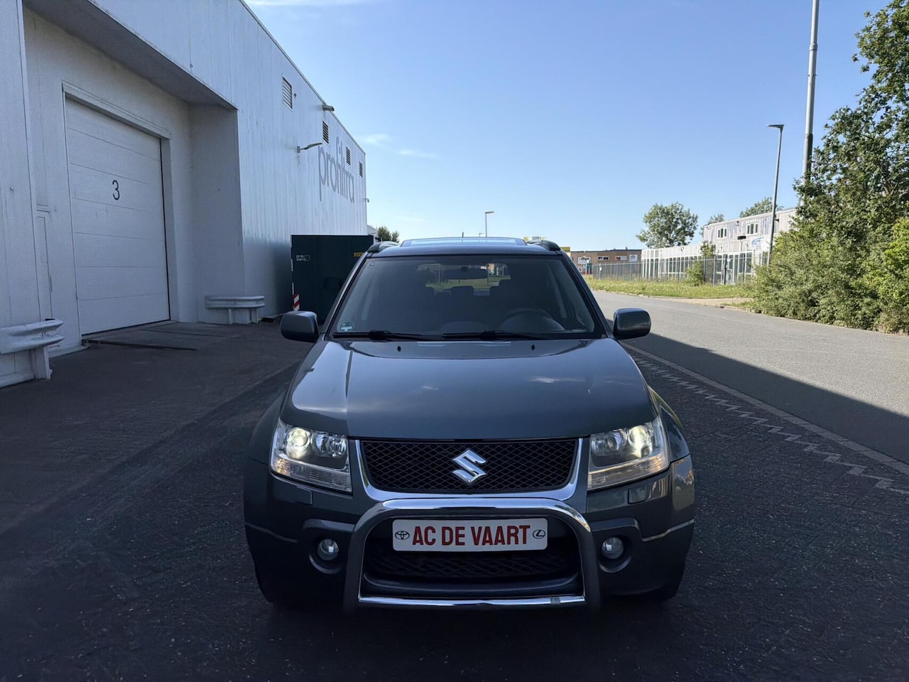Suzuki Grand Vitara - 2.0-16V High Executive - 4X4/LEER/NAP - AutoWereld.nl