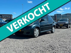 Toyota Aygo - 1.0-12V Aspiration Green Navigator/AIRCO/AUTOMAAT