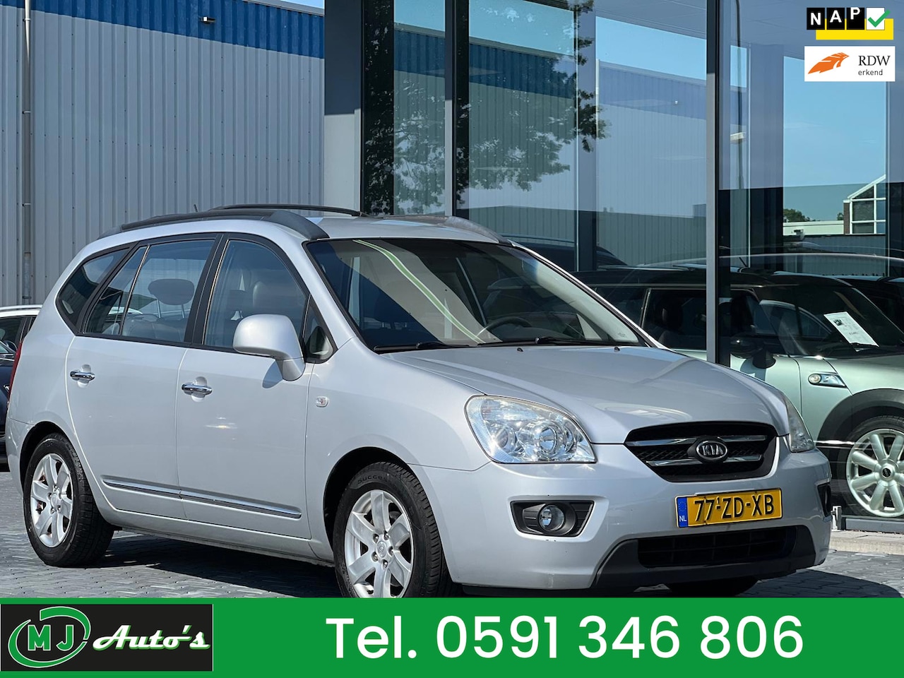 Kia Carens - 2.0 CVVT X-ECUTIVE LEDER NAVIGATIE - AutoWereld.nl