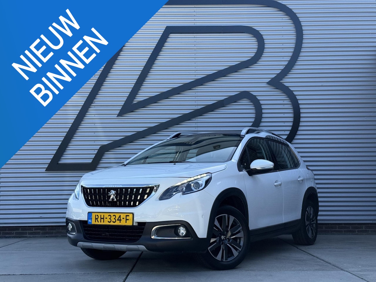 Peugeot 2008 - 1.2 PureTech Allure 1e Eigenaar|Pano|Camera|Trekhaak|Cruise|Carplay|PDC V+A|Clima|Navi|N.A - AutoWereld.nl