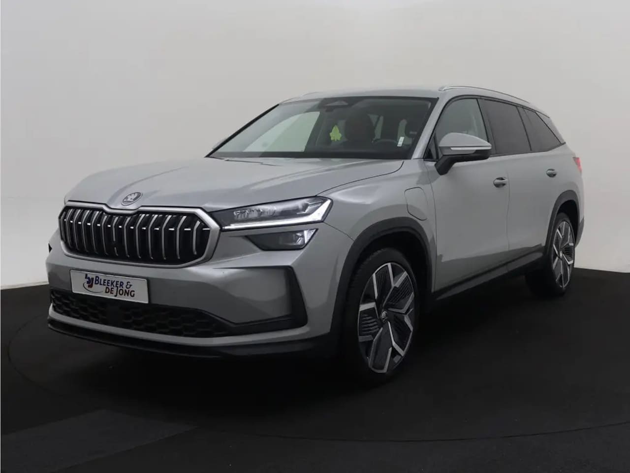 Skoda Kodiaq - 1.5 TSI PHEV Business Edition Plus | ex BPM | Leer Suite | HUD | Matrix | DCC | 20” | Wint - AutoWereld.nl