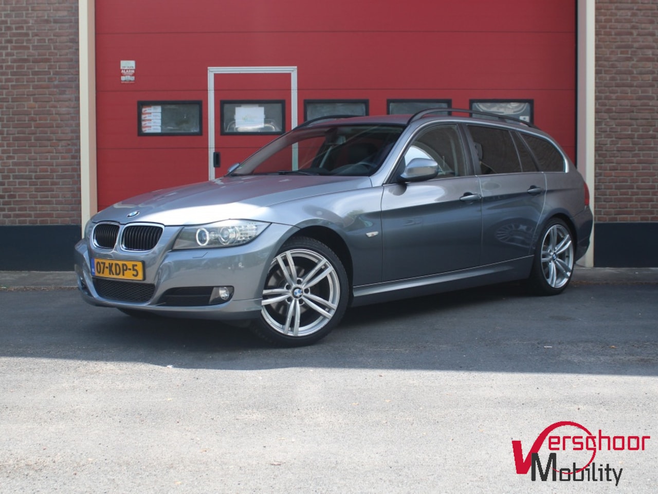 BMW 3-serie Touring - 318i Business Line 318i Business Line - AutoWereld.nl